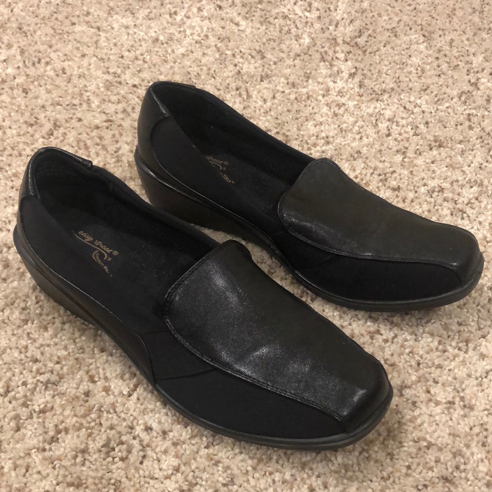 Easy Street Black flats